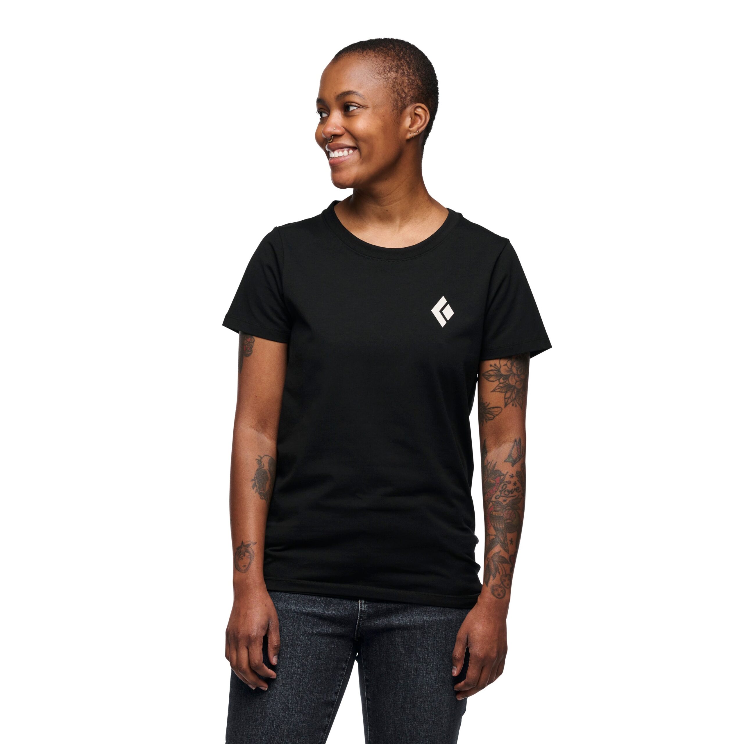 752446_0002_W_EQPMNT_FOR_ALPINISTS_SS_TEE_Black_03